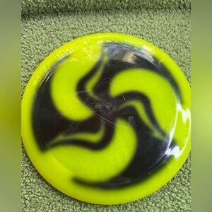 PRODIGY D4 174G Vortex Swirl Ninja Star Pinwheel Disc Rare Stamp